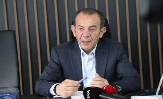 Tanju Özcan ve 18 sanık ilk kez hakim karşısında