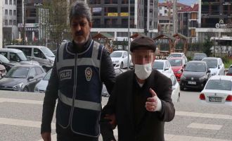 Tartıştığı karısını defalarca bıçaklayarak öldüren zanlı adliyeye sevk edildi