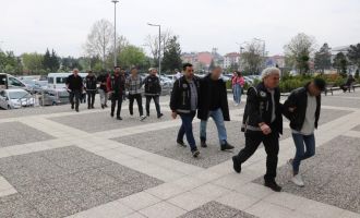 Tehditle vatandaştan para alan şüphelilere şafak operasyonu