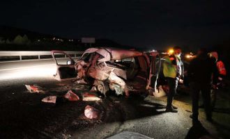 TEM’de otomobilin çarptığı hafif ticari araç sürücüsü öldü