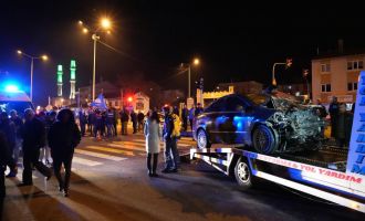 Trafik ışıklarında feci kaza: 3’ü ağır 6 yaralı