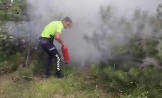 Uygulama yapan polislerin dikkati orman yangınını önledi