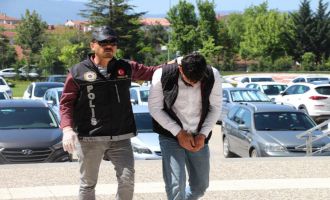 Uyuşturucu operasyonunda 895 adet hap ele geçirildi: 2 tutuklu