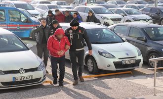 Uyuşturucu satıcısı 4 kişi adliyeye sevk edildi...