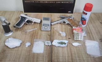 Uyuşturucu sattığı gerekçesiyle yargılanan sanığı savunması da kurtarmadı