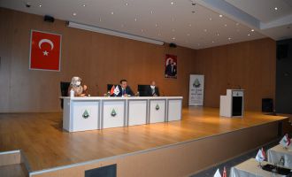 Vali Ümit mültecilerin temsilcileriyle bir araya geldi 