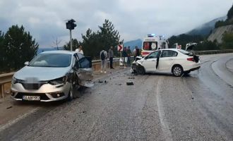 Yaralı sürücünün yakınları muhabiri engellemeye çalıştı