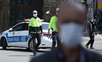 Yasaklara uymayan 70 kişiye 63 bin lira ceza