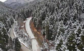 Yedigöller Milli Parkı yolu kar ve buzlanma sebebiyle ulaşıma kapatıldı