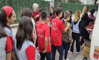Yeni eğitim yılına tatlı başlangıç: Lokma dağıtıldı