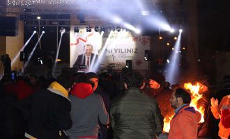 Yeni yıl coşkusu her yeri sardı 
