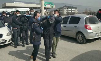 Yurtdışına kaçmaya çalışan 6 FETÖ şüphelisi yakalandı