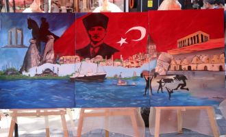 Yurtta kalan kızların ürettiği el emeği ürünler beğeni topladı