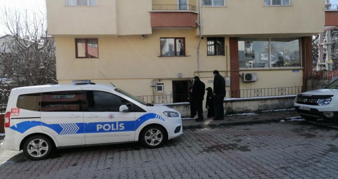 Tartıştığı eşini silahla bacağından vurdu....