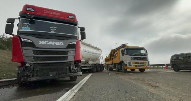 TEM'de karşı şeride geçen tanker ortalığı karıştırdı: 2 yaralı