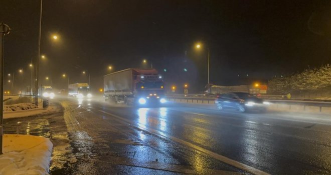 TEM’in Bolu Dağı geçişinde zincirleme kaza: Kilometrelerce araç kuyruğu oluştu