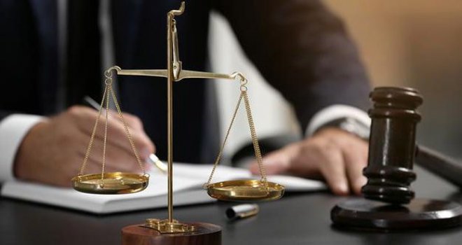 Terazi mahkemede A4 kağıdını tartmayınca uyuşturucu satıcılığından beraat etti