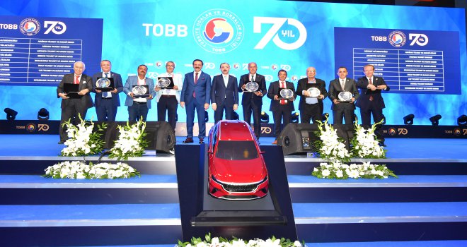 TSO BAŞKANI ATEŞ’E TOBB’DEN 10. YIL PLAKETİ