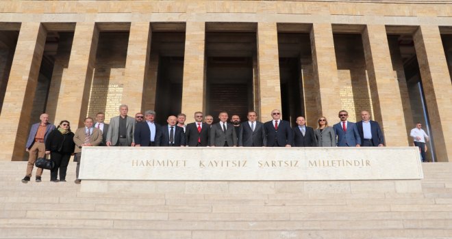TSO BAŞKANI TÜRKER ATEŞ, MECLİS BAŞKANI AYDOĞAN TEKİN VE MECLİS ÜYELERİ ANITKABİR'İ ZİYARET ETTİLER