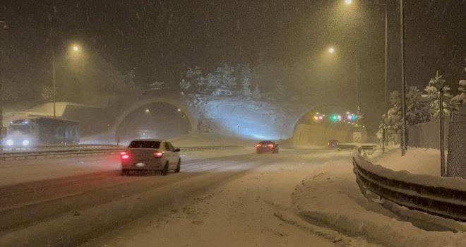 Ulaştırma ve Altyapı Bakanlığı: 'İstanbul-Ankara arasında trafiğe kapalı yol bulunmamaktadır'