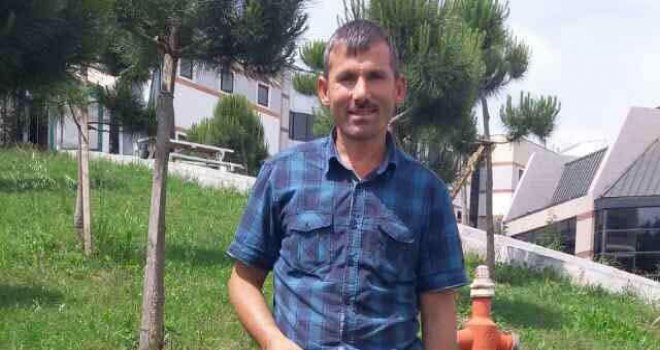 Yanan ormanın temizlik çalışmasında traktörün altında kalarak can verdi