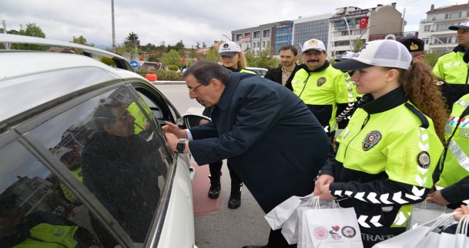 ‘Yayalar İçin 5 Adımda Güvenli Trafik’ Uygulaması Yapıldı