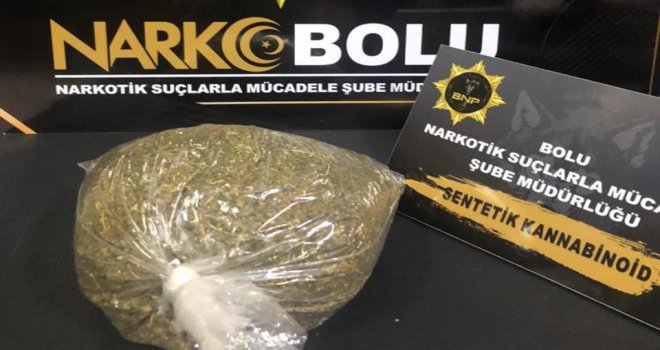 Yolcu olarak bindiği otobüste 650 gram uyuşturucu madde ile yakalandı