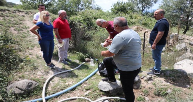 Yuva köyündeki ekiplerin su kaynaklarındaki temizlik ve ilaçlama çalışmaları devam ediyor